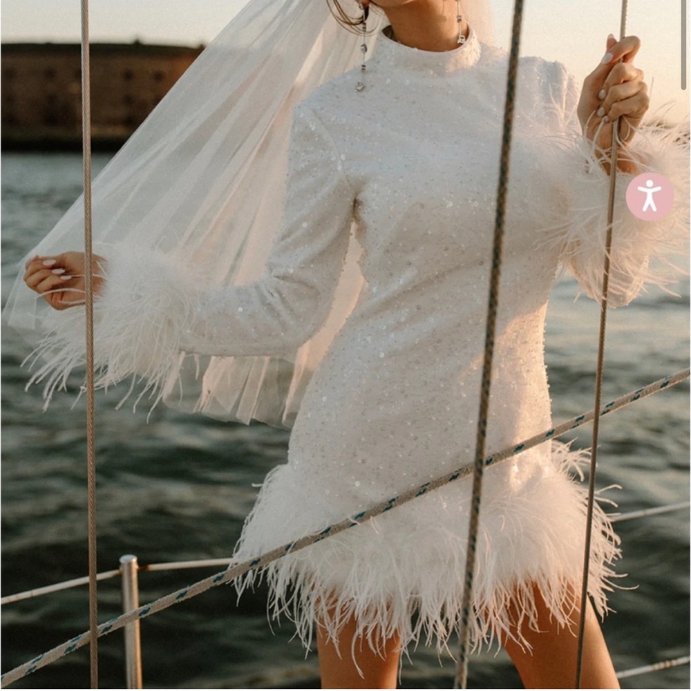 Untamed Petals CHRISHELL Size 4 NWT